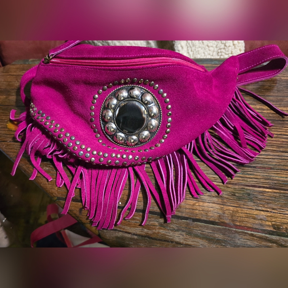 Chic Magenta Crossbody Bag with Fringe